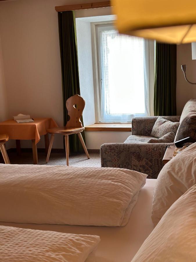Hotel Acla Filli, Bed&Breakfast Zernez Esterno foto