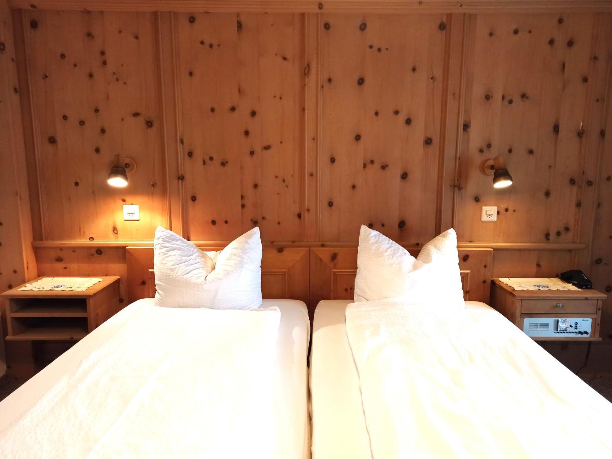 Hotel Acla Filli, Bed&Breakfast Zernez Esterno foto