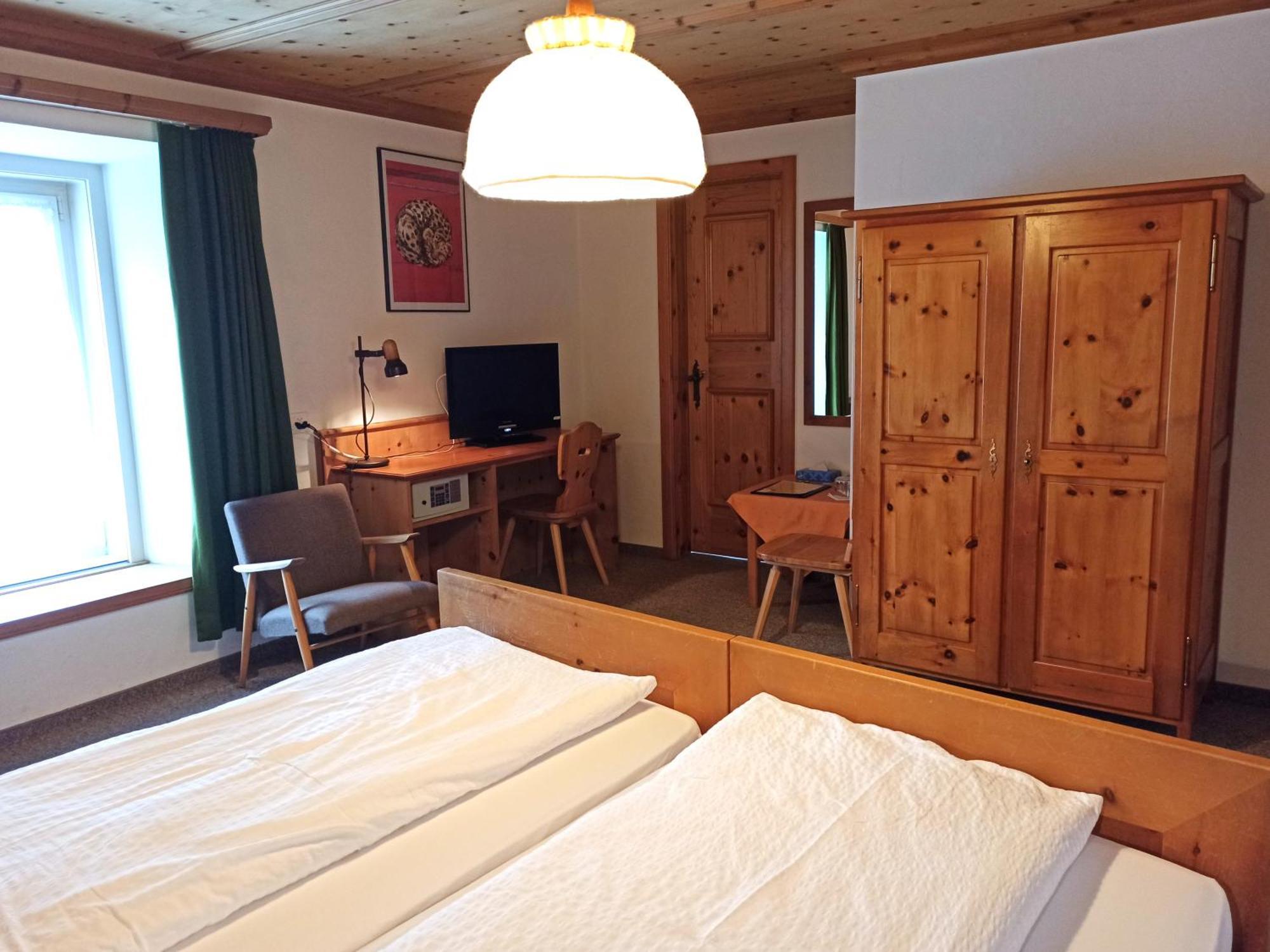 Hotel Acla Filli, Bed&Breakfast Zernez Esterno foto